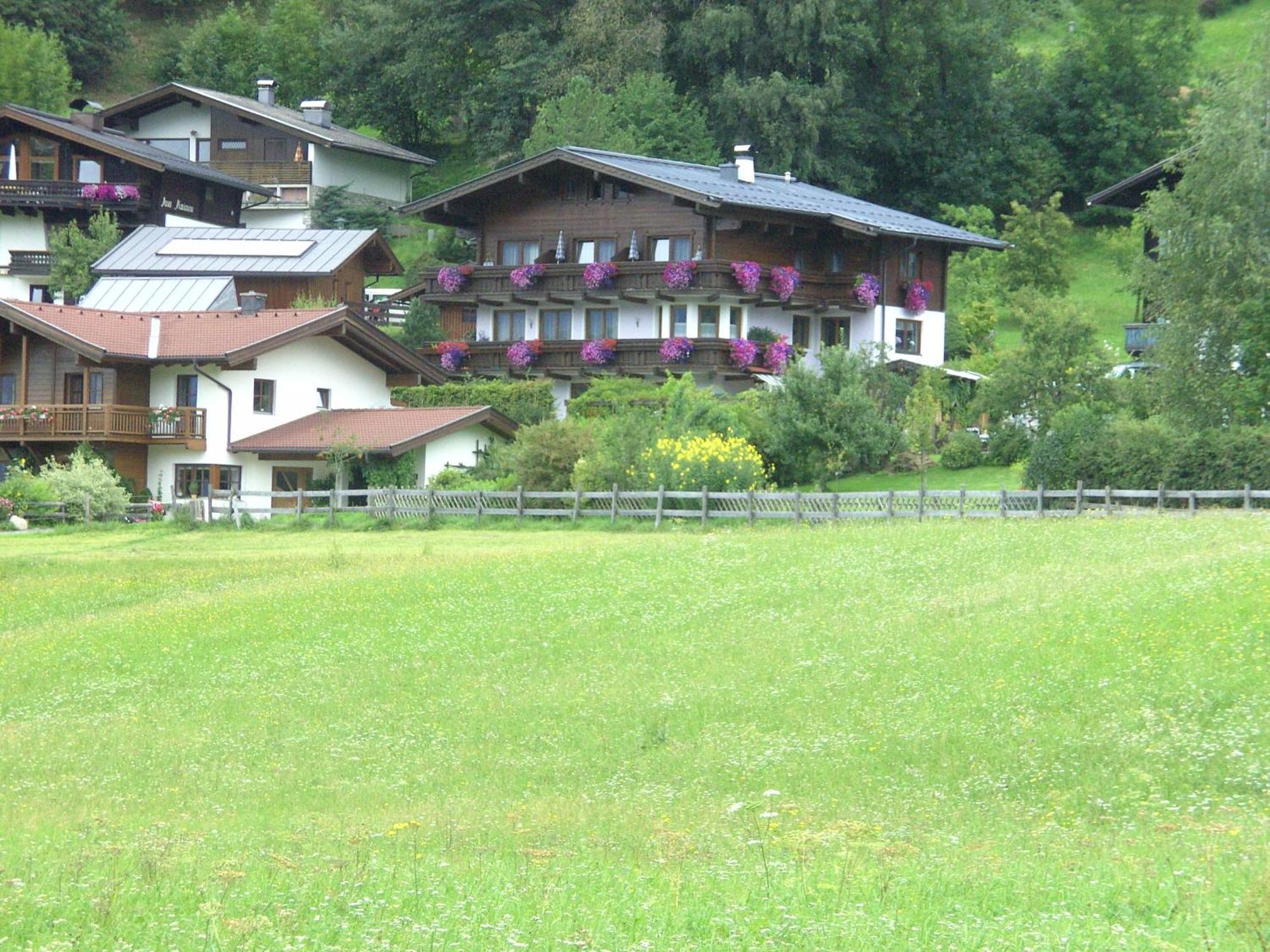 Rosi'S Hotel Maria Alm am Steinernen Meer Exterior foto